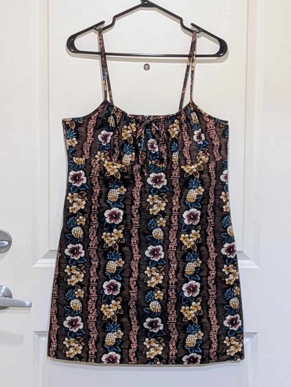 EUC 90s Hilo Hattie 12 Vintage Brown Cotton Mini Dress with Pineapple & Hibiscus